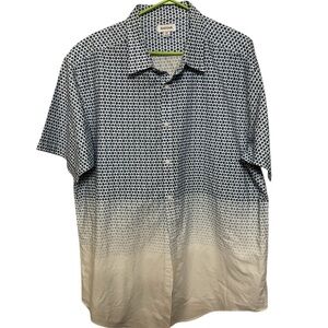 Haggar Blue and White Casual Button Down Shirt with Lightweight Fabric